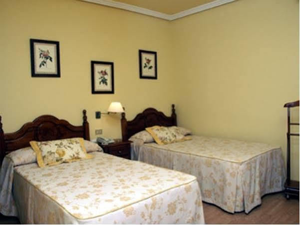 Hotel Victoria Zafra Exterior photo