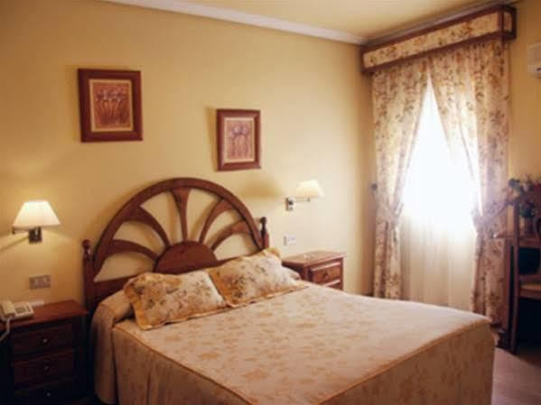 Hotel Victoria Zafra Exterior photo