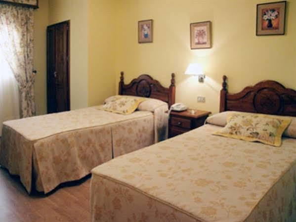 Hotel Victoria Zafra Exterior photo